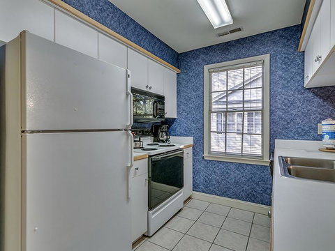 200-3 Stillwood Drive Condo - Renee 1