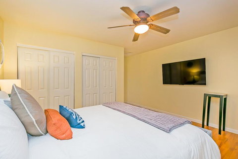 4079 - Mission Bay Scene - Internet Find 2