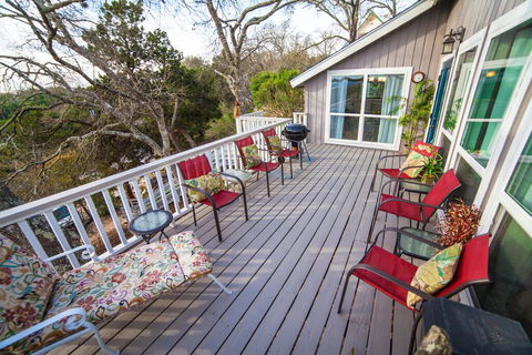 'Casa Del Arbol' (Tree House) For 14 Guests - Renee 0