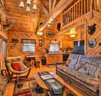 'Heidelberg Inn' w/ Hot Tub 0.3 Mi to Main St