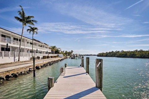 'Sunset Suite' Marco Island Condo With Dock & Pool! - Renee 2