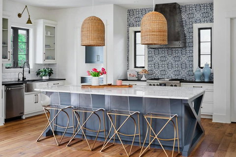 **Modern And Cool Luxury Getaway** - Renee 2