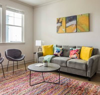 1 BR Apt with Balcony by Frontdesk