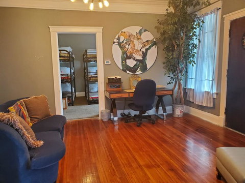 10 Minutes To Beale Street, Sleeps Up To 26 - Renee 3