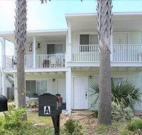 100 Yards from BEACH with POOL   Unit B   can rent both sides