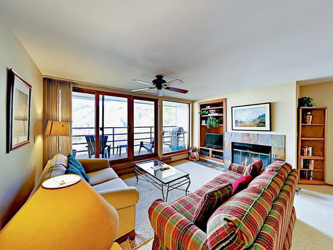 1100 N Frontage Rd Condo Unit W 2305 - Renee 0