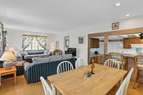 1106 Park Avenue - Internet Find 3