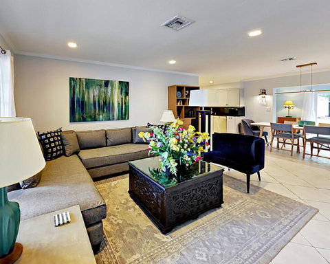 1207 N O St Home - Renee 0