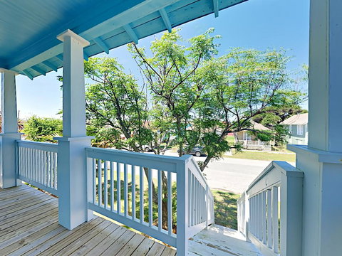 1309 Ave N Home - Internet Find 2