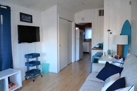 131 4th Ave Unit B - Renee 2