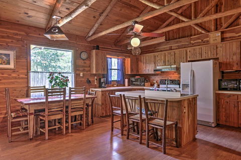 2 Canyon Lake Cabins - 3BR Total - On 2.7 Acres! - Renee 3