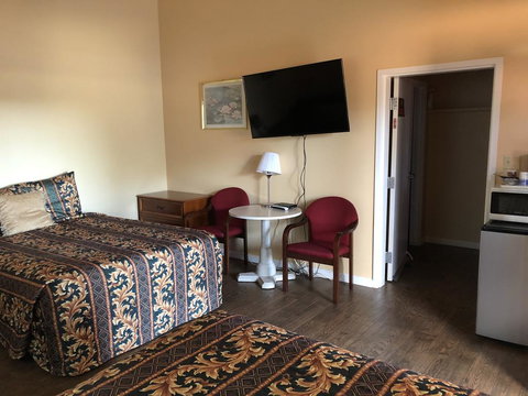 2172-2178 Main St - Renee 1