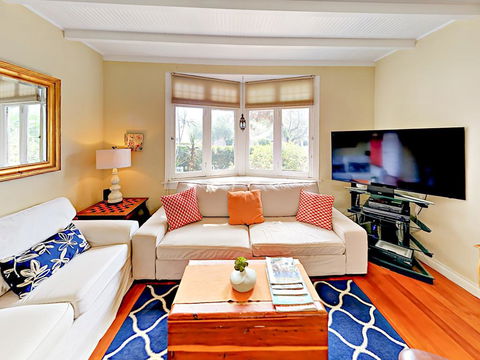 224 W Micheltorena Street House - Renee 1