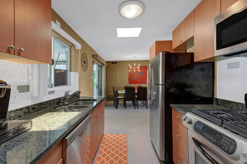 2295 Nicola Rd E Home - Renee 2