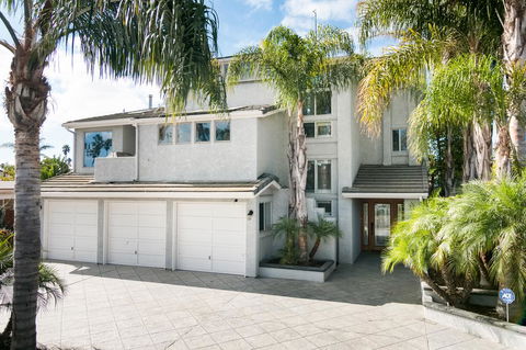 2462 Pierpont Blvd Home - Renee 3