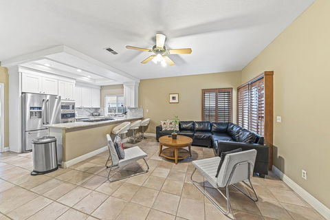 253 Four Bedroom - Renee 1