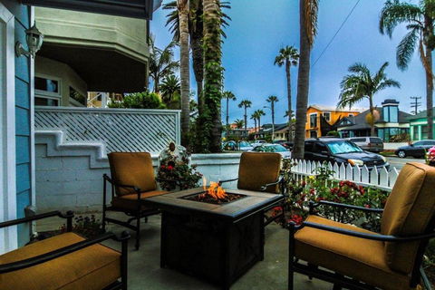 256 Americana - Renee 1