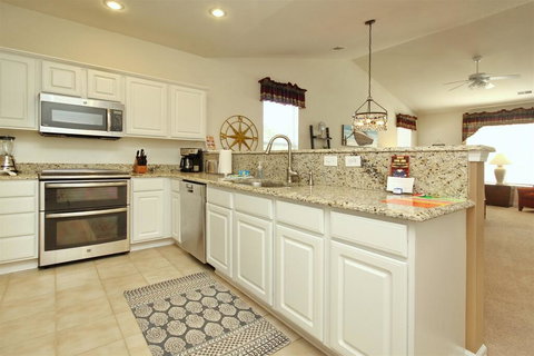 28C-Sandpiper-Bay-(Sunset-Beach) - Internet Find 3