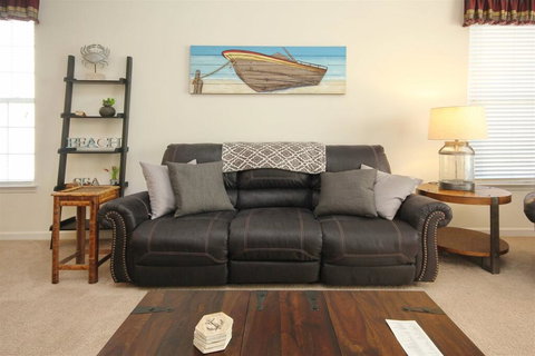 28C-Sandpiper-Bay-(Sunset-Beach) - Internet Find 1