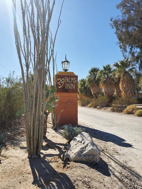 29 Palms Inn - Renee 3