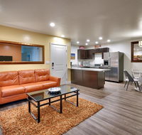 2A Relaxing Redcliff Condo