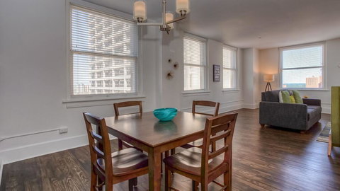 2BR At West 7th Street - Internet Find 2