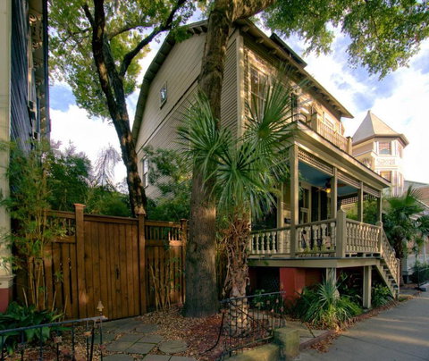 3 Bedroom Victorian Stunner On Forsyth Park - Renee 2