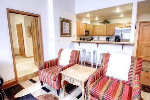 304 Spruce Tree Lodge Condo - Internet Find 2