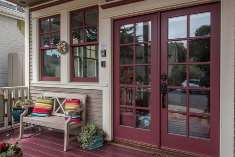 3703 La Gloria Cottage-by-the-Sea - Renee 2