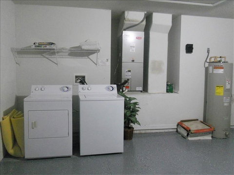 402 Park Place House - Internet Find 2