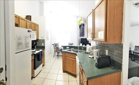 402 Park Place House - Internet Find 0