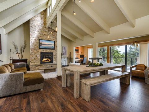 420 Cyrnos Way Home - Internet Find 0