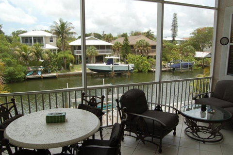 4931 Canal Front, Pool Home - Renee 0