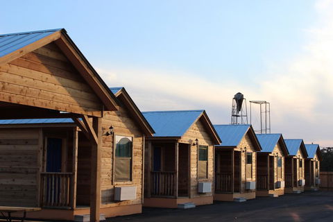 4K Lodges - Internet Find 1