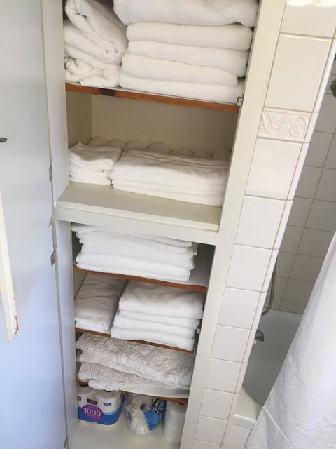 5208 Pine Street - Internet Find 2