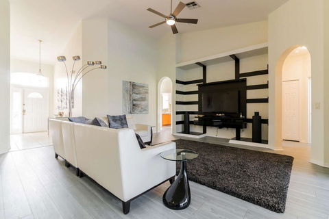 600 Highlands Reserve - Renee 1