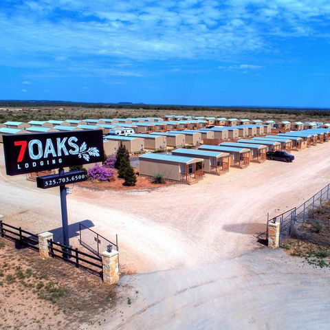 7Oaks Lodging - Internet Find 3
