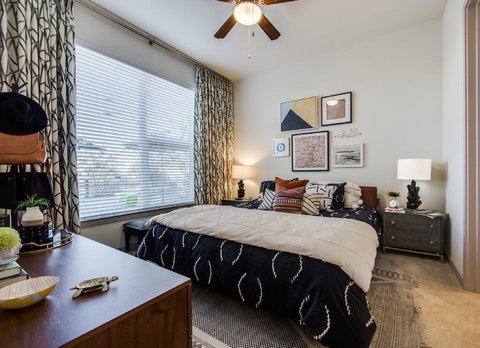 7th Avenue Apartments By Barsala - Renee 2