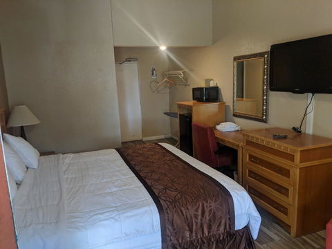 A-1 Budget Motel - Internet Find 1