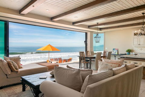 Absolute Oceanfront Opulence In Mussel Shoals Home - Renee 0