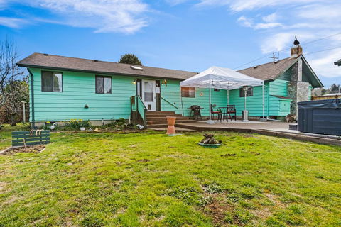 Alsea Bay Getaway - Renee 1