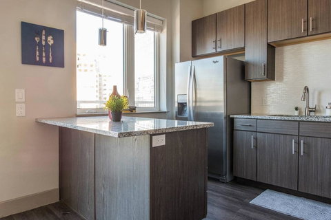 Amazing Views @ High-Rise Lux & Center Of All 1BR - Renee 1