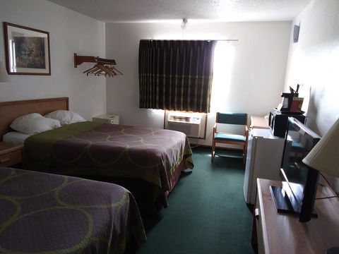 Amerihost Inn & Suites - Internet Find 3