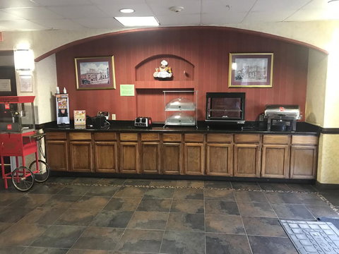 Amerik Suites Laredo At Mall Del Norte - Internet Find 3