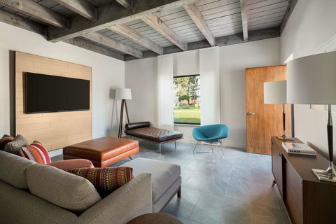 Andaz Scottsdale Resort & Bungalows - Renee 2