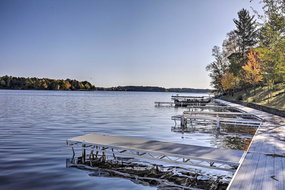 Book Tomahawk Accommodation Vacations Renee Renee