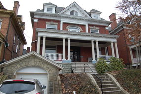 Book Pittsburgh Accommodation Vacations Renee Renee