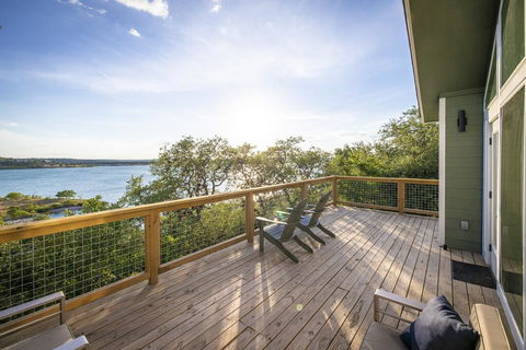 AQUAZUL Home - Renee 0