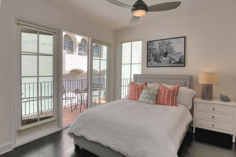 Arlington View - Renee 1