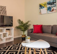 Arts Culture at 1br Suite Near Benedum Center